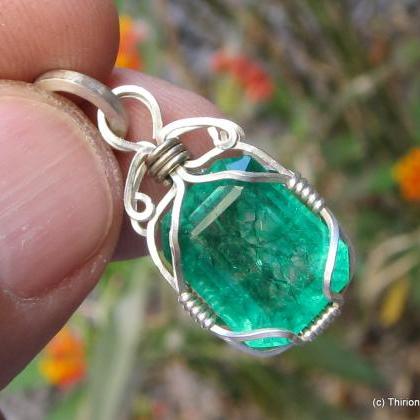 boho jewelry emerald pendant natura..