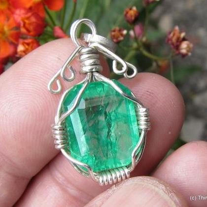 emerald pendant emerald necklalce e..