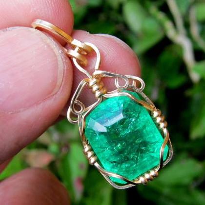 emerald pendant emerald necklace em..
