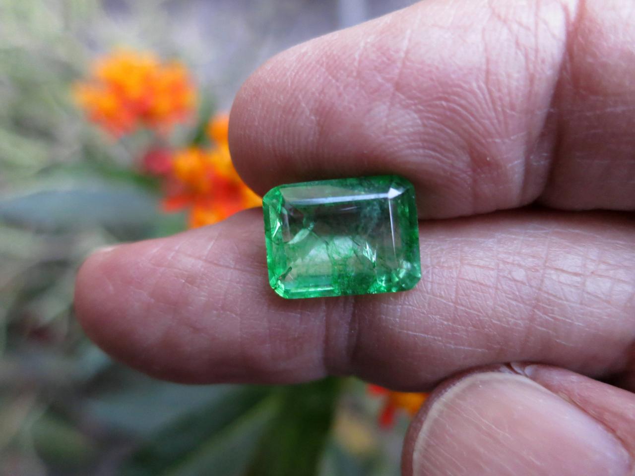 muzo emeralds colombian emeralds natural emeralds