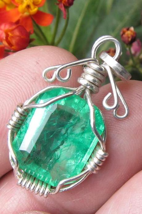 emerald pendant emerald necklalce emrald jewelry