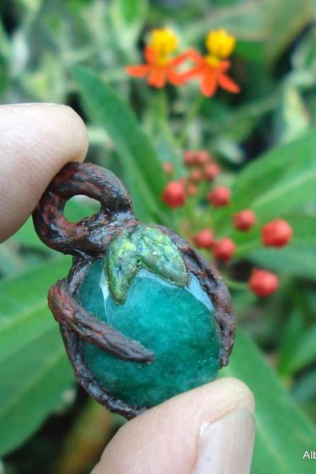 emerald necklace emerald jewelry colombian emerald emerald pendant