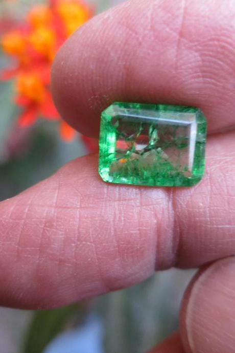 loose emerald natural emerald colombian emerald
