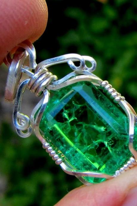emerald pendant emerald necklace emerald jewelry